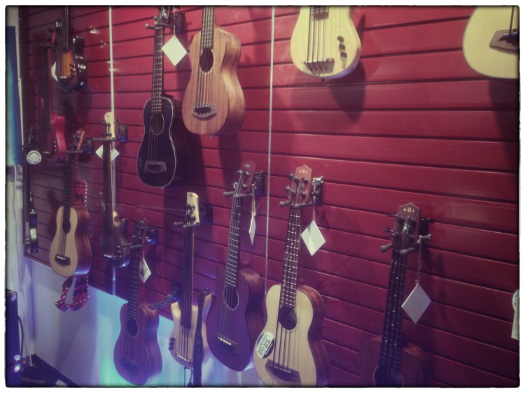 _Ubass-booth-display